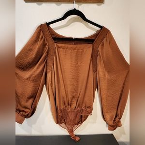 Wishlist Large bodysuit with the biggest sleeves ever! Brown -beautiful neckline